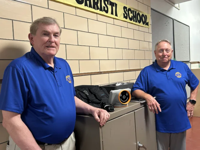 Wheeling Lions Donate Vision Scanner To Help Parochial School Students